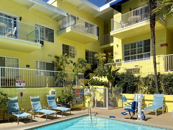 Outdoor pool, a heated pool