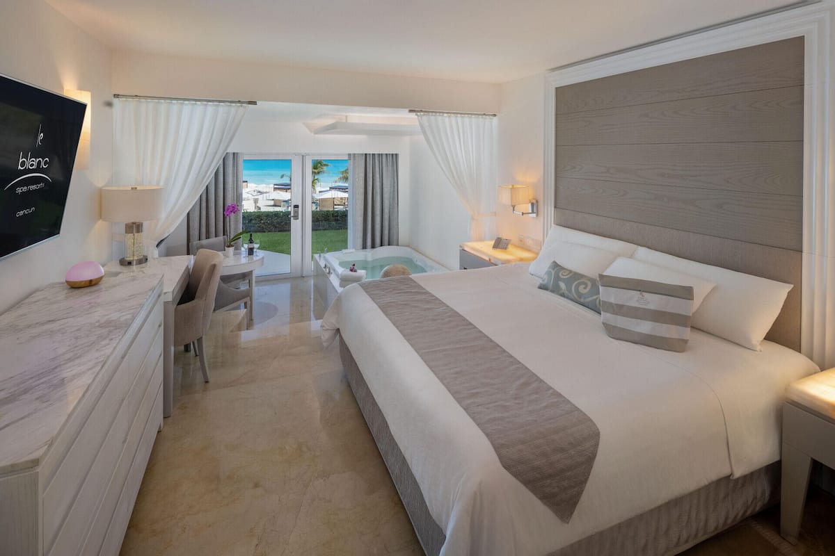1 chambre, literie de qualité supérieure, couette en duvet d'oie