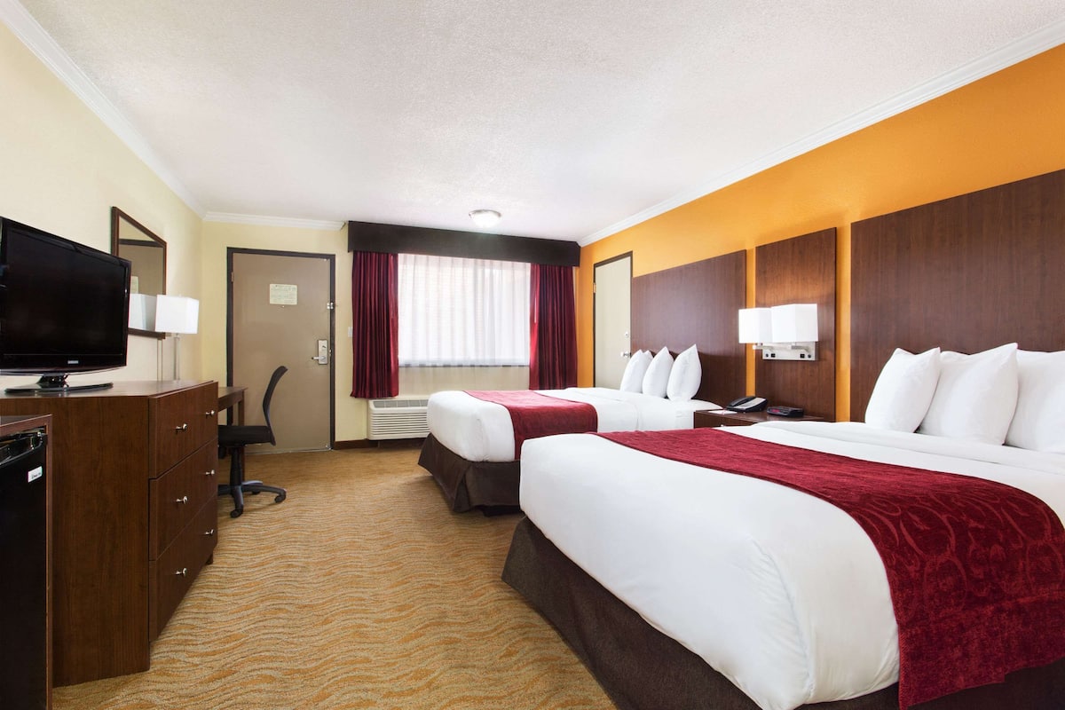 Room, 2 Double Beds, Non Smoking