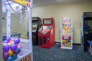 Arcade - Branson Towers Hotel (Branson)