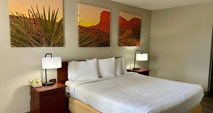 Days Inn by Wyndham Kingman West