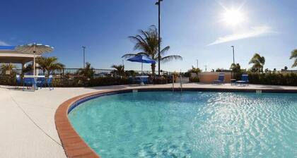 Holiday Inn Express Hotel & Suites Lake Okeechobee by IHG