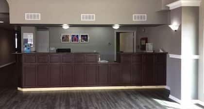 Studio 6 Claremore, OK