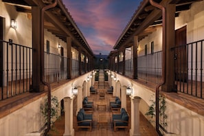 Exterior - La Playa Inn (Santa Barbara)