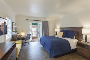 Premium kamer, 1 kingsize bed, balkon | Pillowtop-bedden, een kluis op de kamer, individueel gedecoreerd