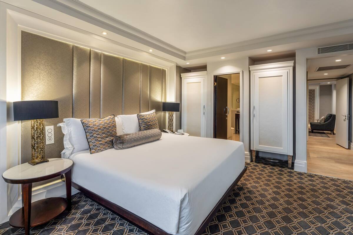 Sandton Sun Apartment Twin Room
