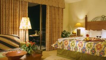 Standard Room, 1 King Bed, Non Smoking, Tower | Hypo-allergenic bedding, blackout drapes, iron/ironing board