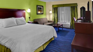 Seprai premium, meja kerja, dan ruang kerja ramah laptop