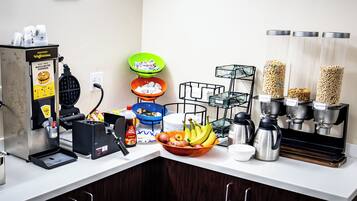 فطور أوروبي مجانًا يوميًا