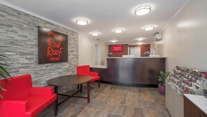 Lobby - Red Roof Inn Fredericksburg North (Fredericksburg)