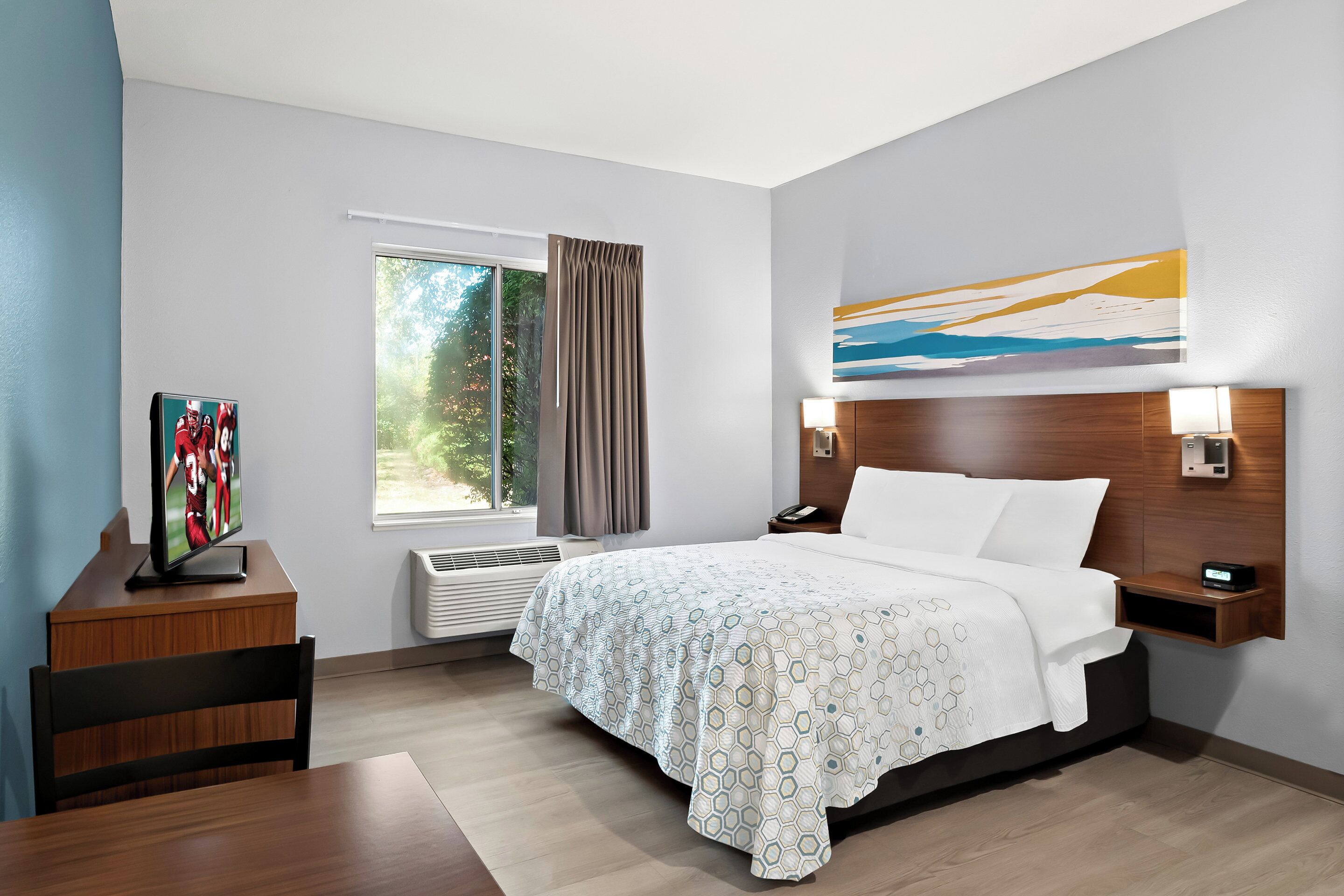 desk, blackout curtains, iron/ironing board, free wifi