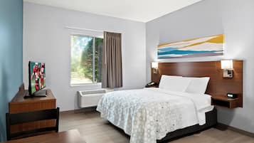 Desk, blackout drapes, iron/ironing board, free WiFi