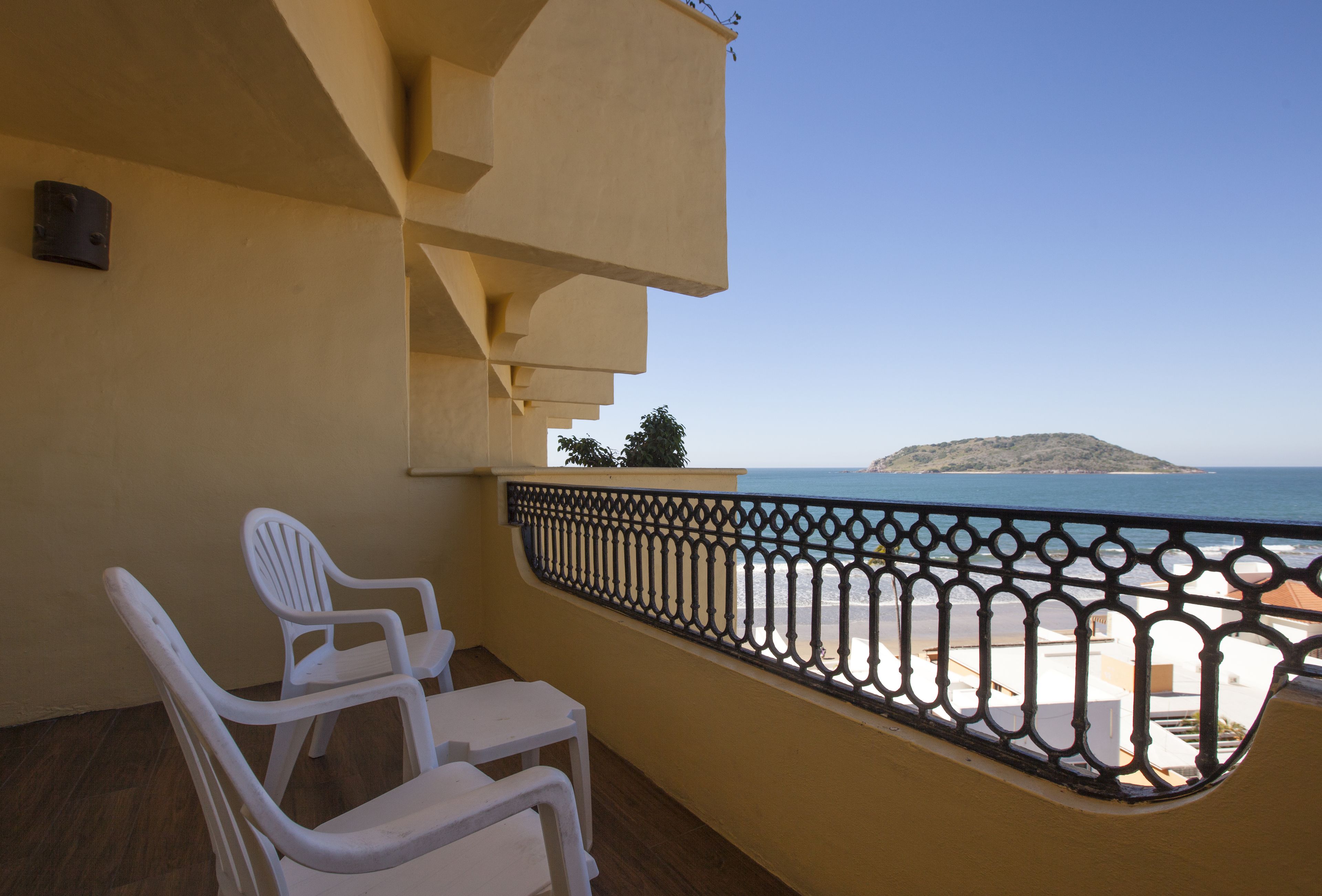 Standardzimmer | Schreibtisch, Bügeleisen/Bügelbrett, kostenloses WLAN, Bettwäsche