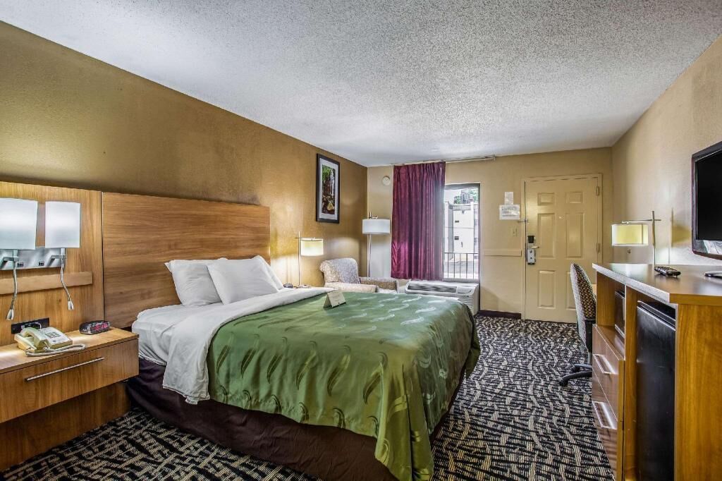 Blackout curtains, iron/ironing board, free WiFi, bed sheets