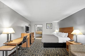 Standard Room, 1 King Bed, Non Smoking | Blackout curtains, iron/ironing board, free WiFi, bed sheets