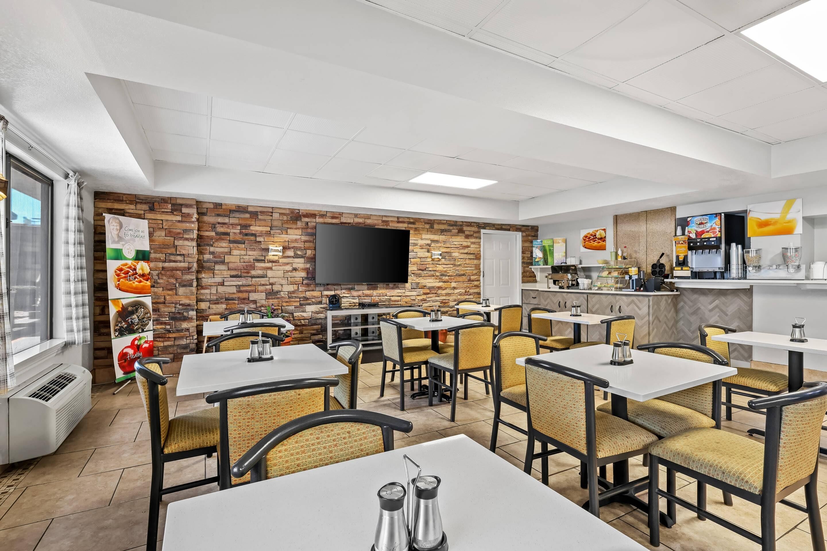 풀 브렉퍼스트 무료 아침 식사 포함