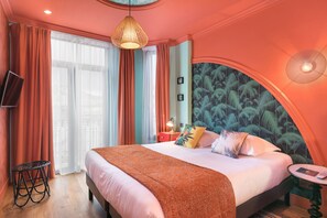 Premium bedding, minibar, in-room safe, soundproofing