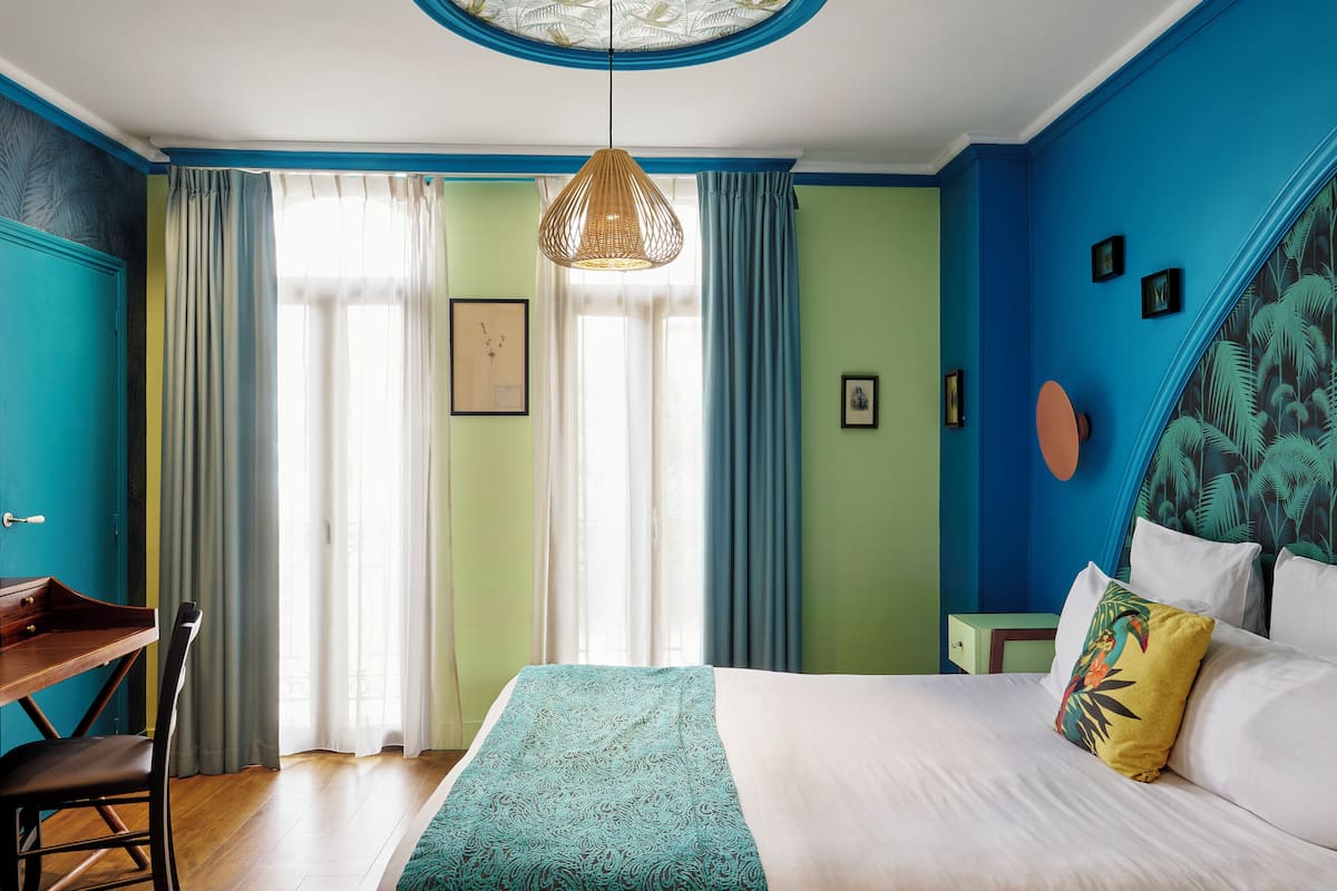 Standard-Doppelzimmer | Hochwertige Bettwaren, Minibar, Zimmersafe, schallisolierte Zimmer