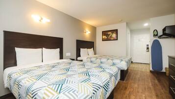 Ylelliset vuodevaatteet, työpöytä