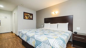 Ropa de cama de alta calidad, muebles diferentes y escritorio