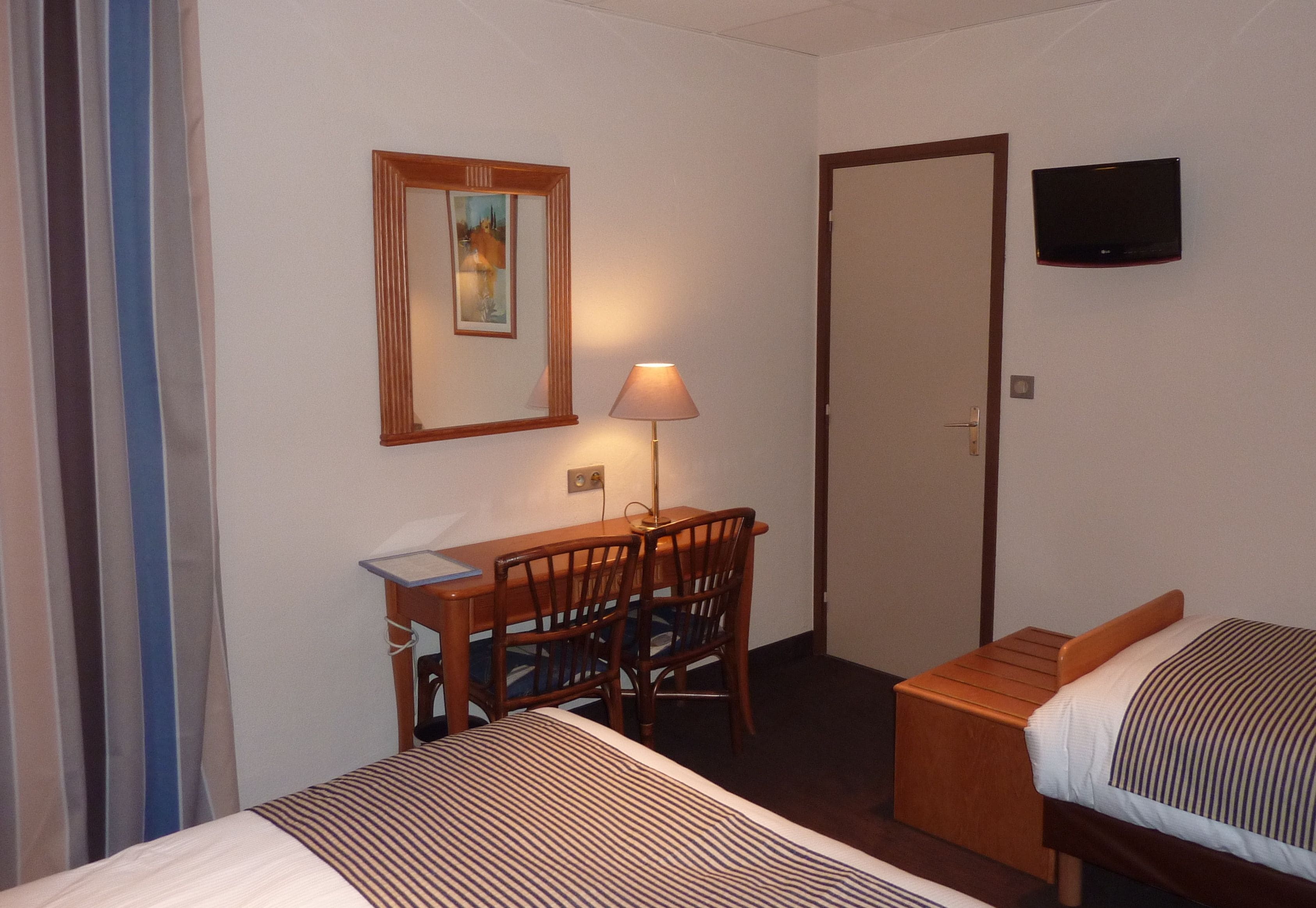 premium bedding, in-room safe, desk, blackout curtains