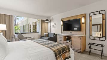 Premium bedding, in-room safe, desk, blackout drapes