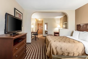 1 bedroom, desk, soundproofing, iron/ironing board - Quality Suites Paducah I-24 (Paducah)