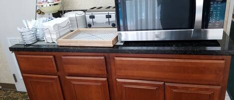 Petit déjeuner continental compris tous les jours