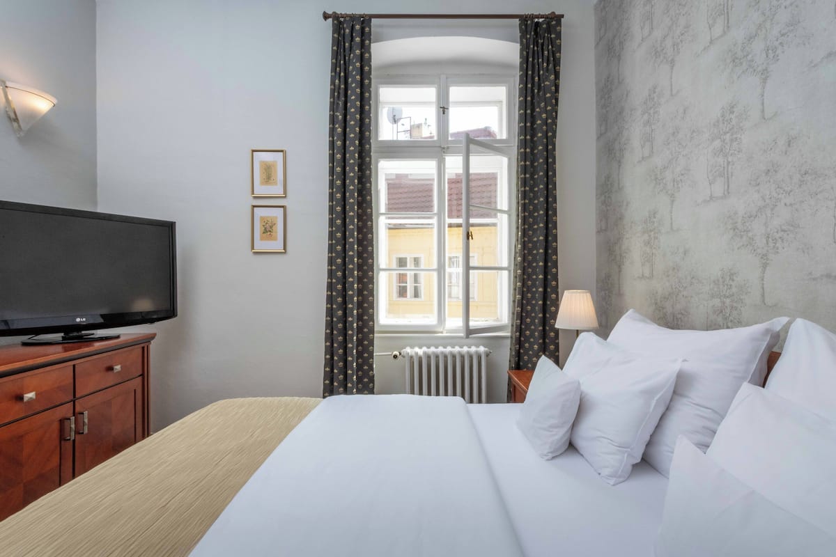 Junior-Suite | Hochwertige Bettwaren, Minibar, Zimmersafe