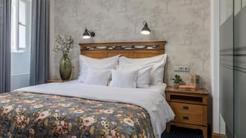 Standard Double Room, 1 Bedroom | 1 bedroom, premium bedding, minibar, in-room safe