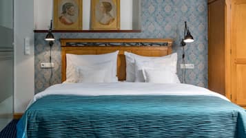 1 bedroom, premium bedding, minibar, in-room safe