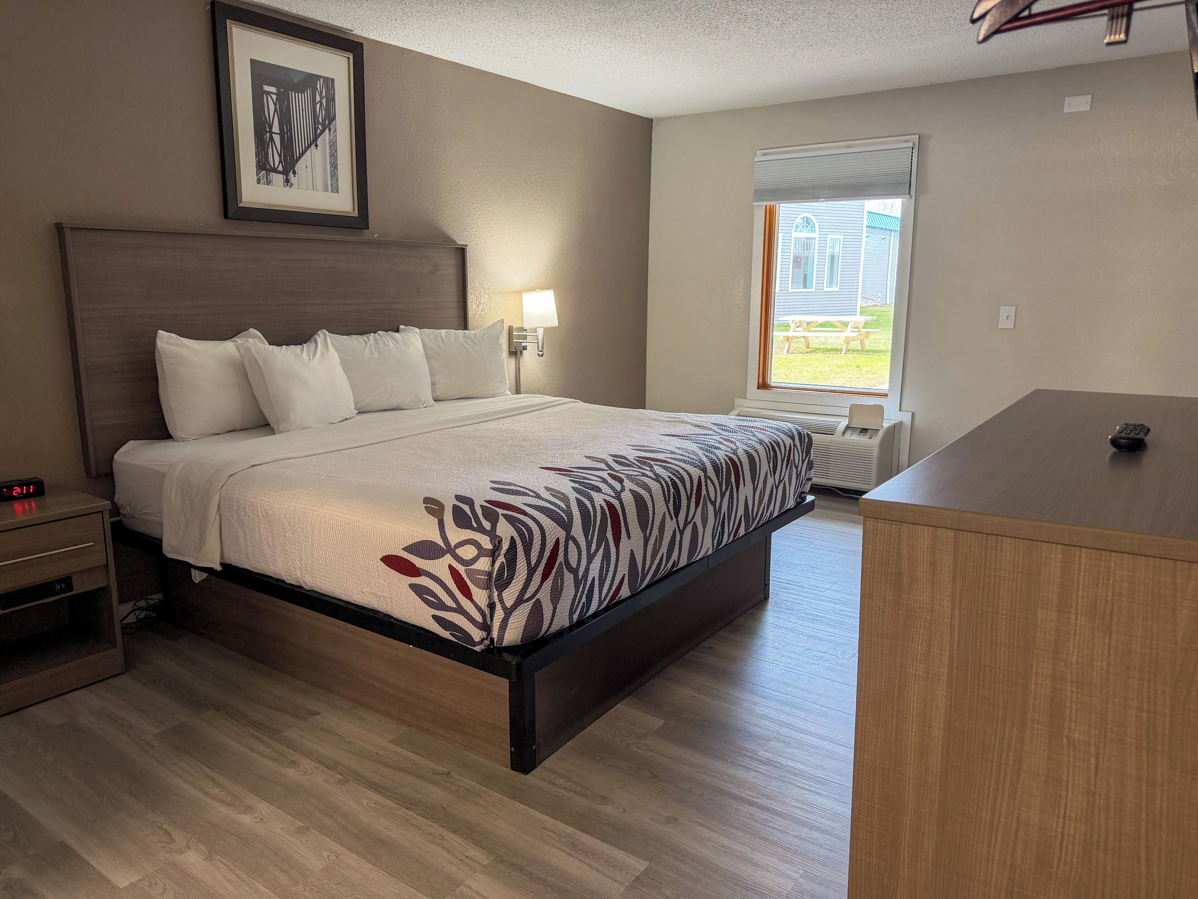 Superior King Bed, Non Smoking | Premium bedding, bed sheets