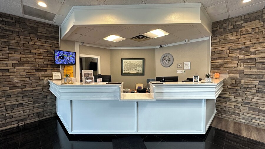 Whaler Inn and Suites