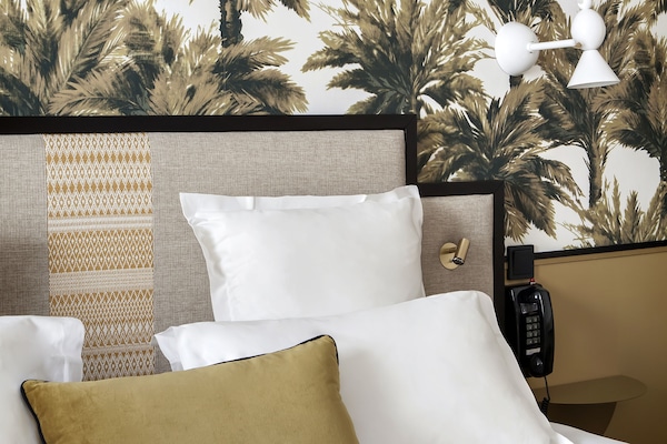 Premium bedding, pillowtop beds, minibar, in-room safe