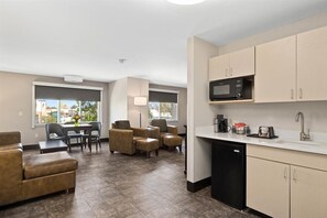 Suite, 1 King Bed (King Suite)