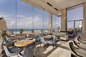 Daily buffet breakfast (ILS 150 per person)