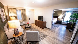 Family Room Suite | Living area