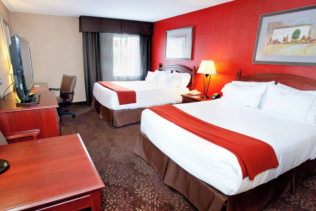 Standard Room, 2 Queen Beds | Premium bedding, down comforters, in-room safe, desk