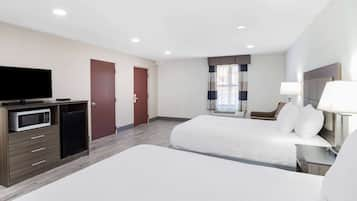 Deluxe Suite, Multiple Beds, Non Smoking | In-room safe, desk, blackout drapes, iron/ironing board