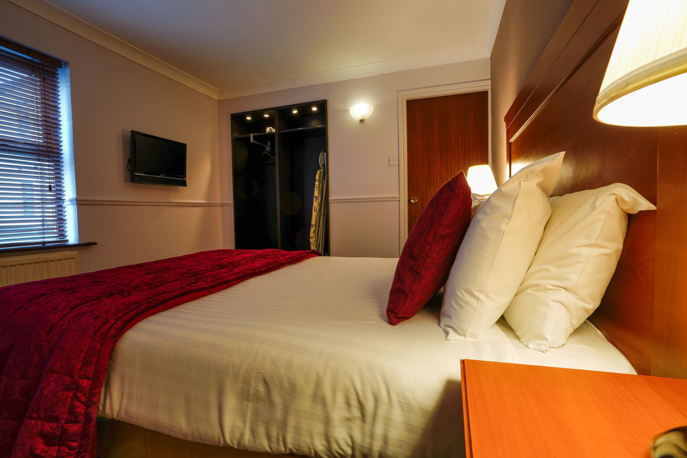 Photo - Gomersal Park Hotel