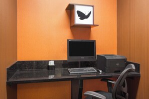 Business center - Fairfield Inn & Suites by Marriott Norman (Norman)