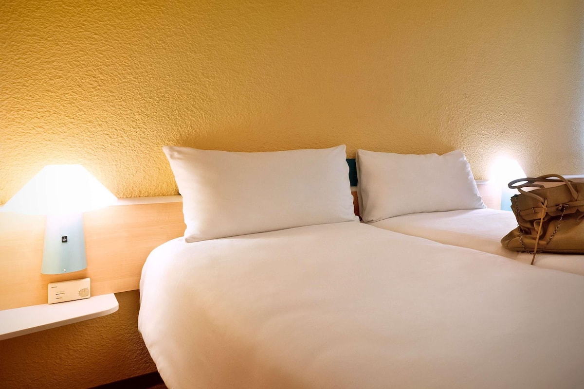 Desk, laptop workspace, blackout curtains, soundproofing