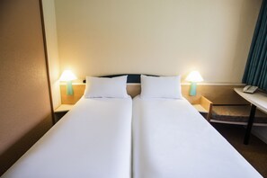 Twin Room, 2 Single Beds
