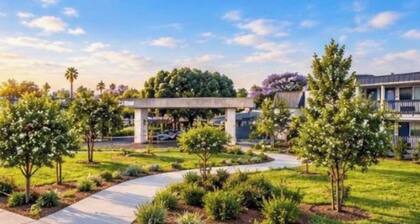 Motel 6 Claremont, CA