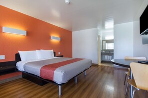 In-room safe, blackout drapes, bed sheets, alarm clocks - Motel 6 Claremont, CA (Claremont)