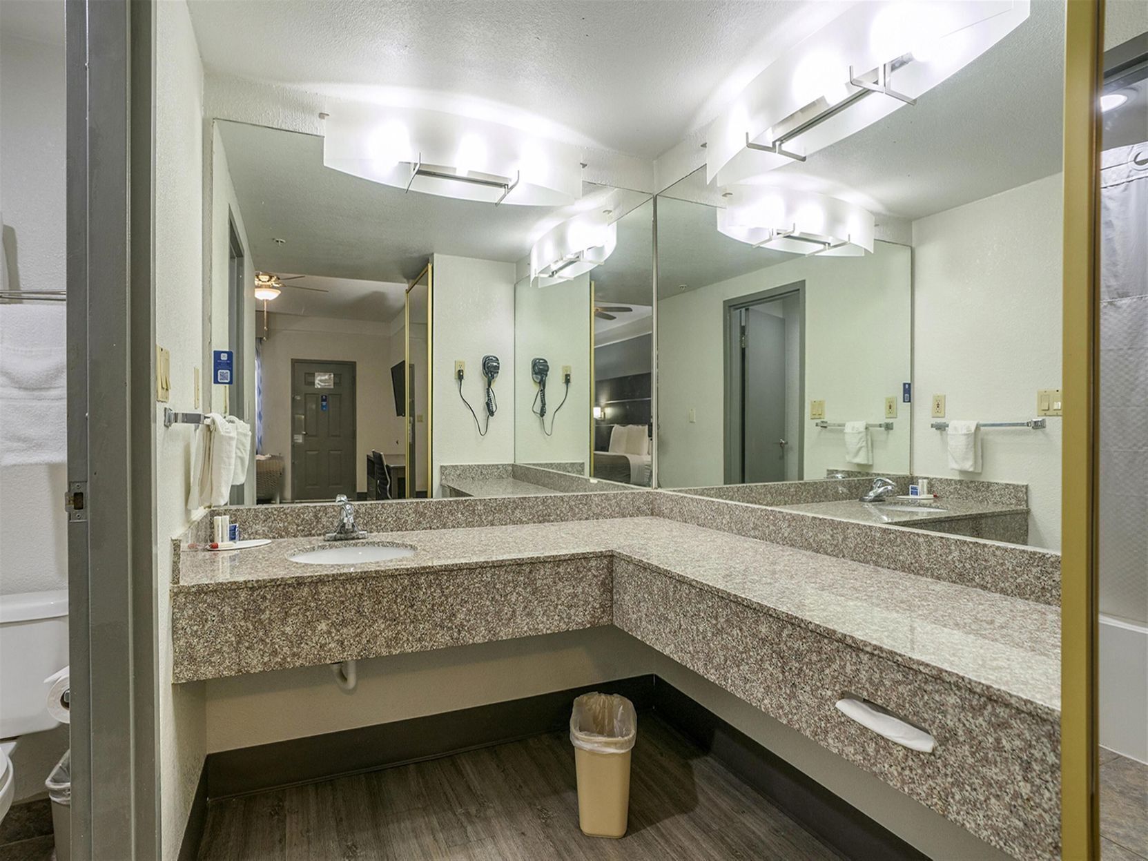 Bathroom | Free toiletries, hair dryer, towels, soap