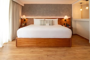 Prestige Room | Premium bedding, in-room safe, desk, laptop workspace