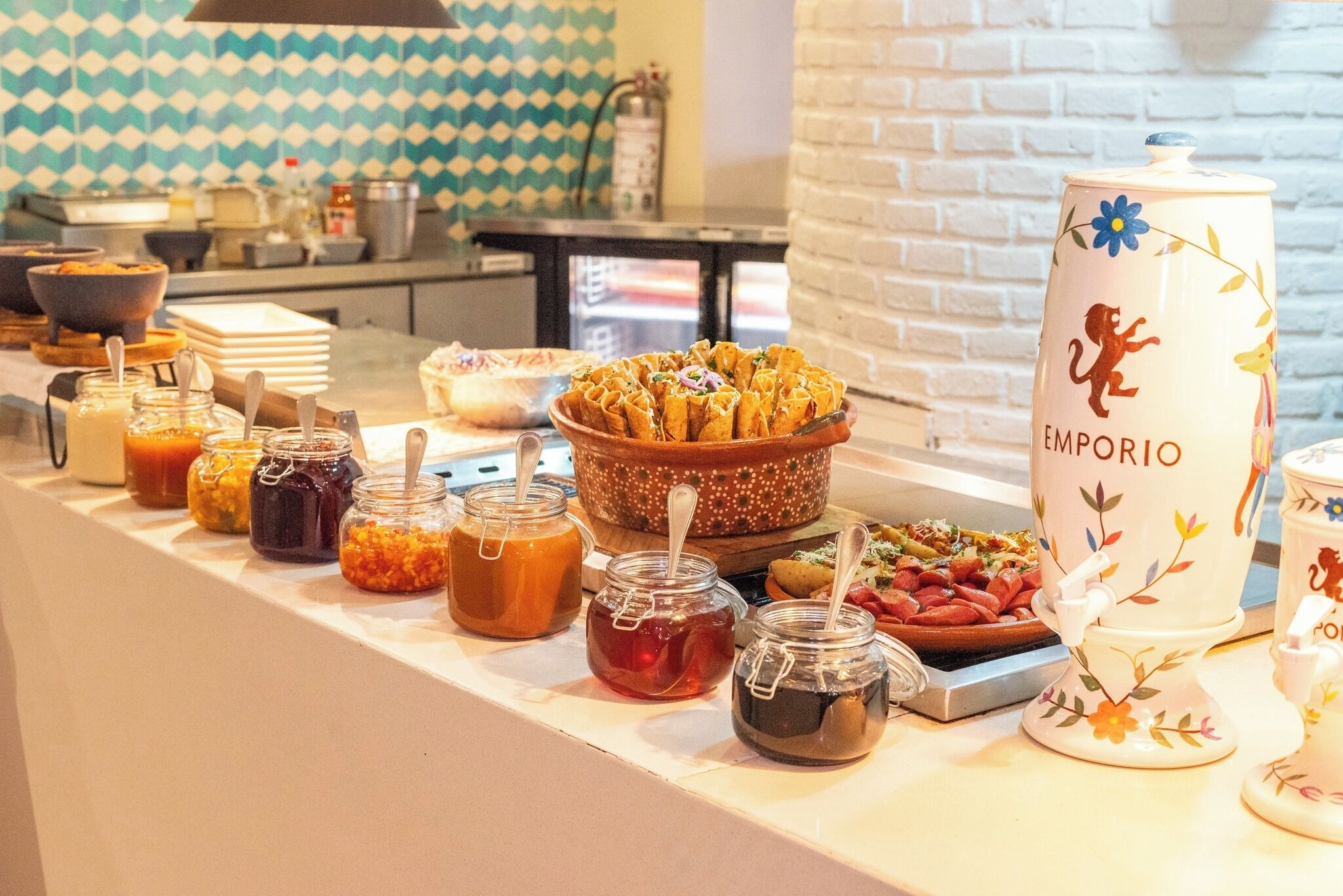 Daily buffet breakfast for a fee