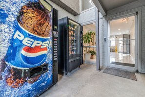 Vending machine