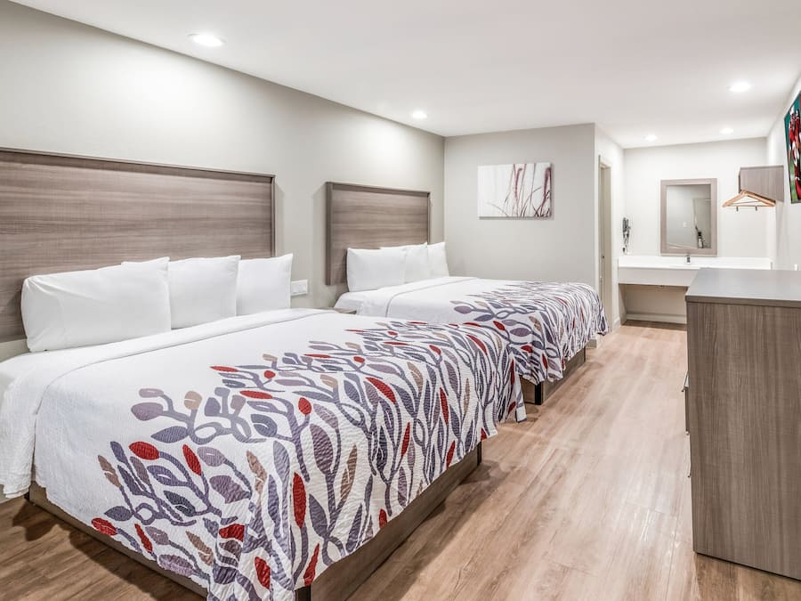 Bureau, espace de travail pour ordinateur portable, rideaux occultants